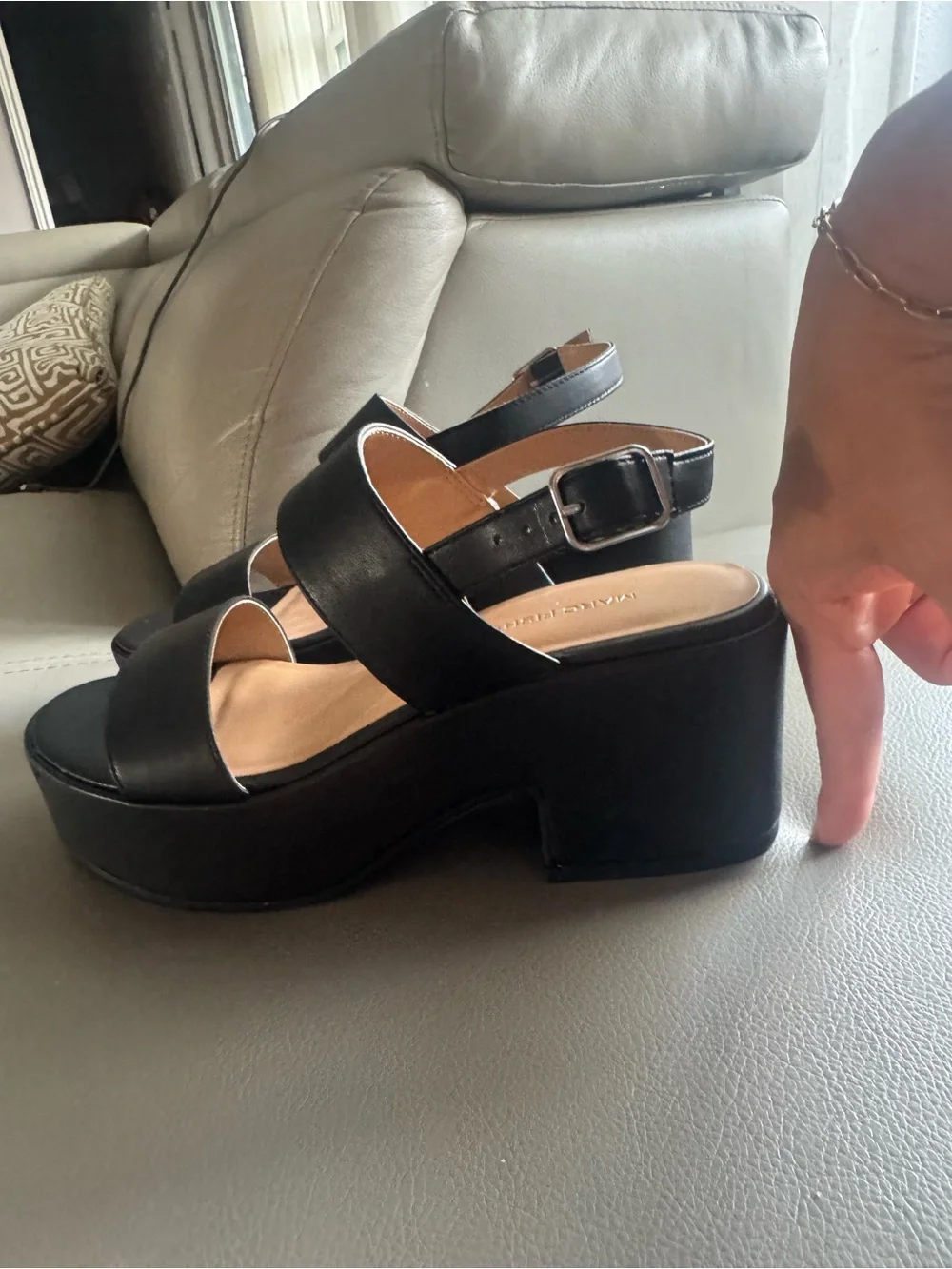 Marc Fisher Panache Black Platform Wedge Sandals Women’s Size 7M